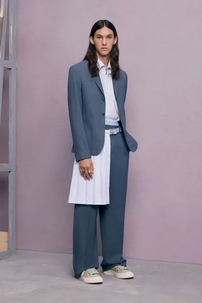 Look 25